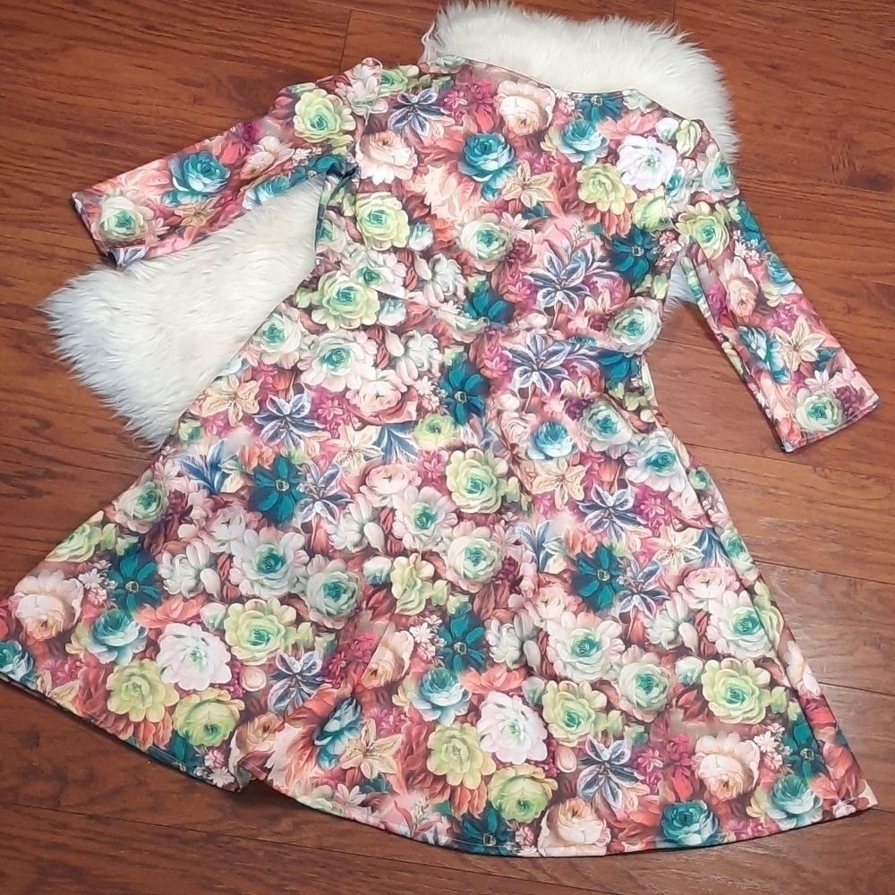 Plus size Succulent A line Fitted Dress - Picture 2 of 5